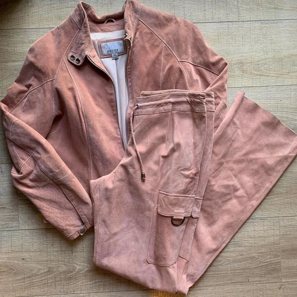 Pink Suede Leather Jacket and Pants Set - Picture 1 of 4
